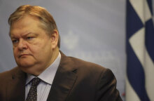 Ο Ευάγγελος Βενιζέλος χαρακτηρίζει «μίζερη» την κυβερνητική γραμμή για τις παρακολουθήσεις από την ΕΥΠ και τη νομιμότητά τους