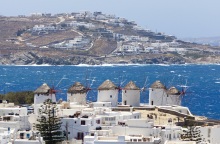 Συνέλαβαν υπαλλήλους εστιατορίου στη Μύκονο να διακινούν κοκαΐνη