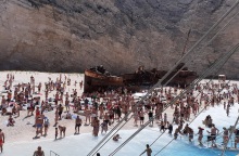 Ανησυχία για το «Ναυάγιο» της Ζακύνθου: «Θα καταρρεύσει με έναν σεισμό»