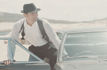 Ο George Lazenby ως Τζέιμς Μποντ