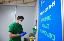 Την Τετάρτη 14 Σεπτεμβρίου οι πρώτοι εμβολιασμοί με τα επικαιροποιημένα εμβόλια για τον κορωνοϊό στην Ελλάδα