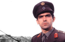 Ο ηθοποιός Κώστας Καζάκος έφυγε από τη ζωή σε ηλικία 87 ετών, αφήνοντας πίσω του σπουδαία παρακαταθήκη