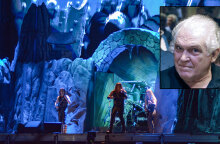 Οι Manowar επί σκηνής (κεντρική) - Ο Κώστας Καζάκος (ένθετη)