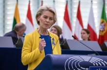 Πλαφόν στα υπερκέρδη των παραγωγών ενέργειας εισηγείται η Κομισιόν