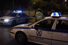 Νυχτερινό μπλόκο της αστυνομίας σε δρόμο της Αθήνας