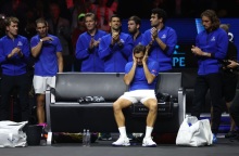 Ρότζερ Φέντερερ: Η τελευταία παράσταση του θρυλικού Ελβετού τενίστα – Τα δάκρυα του Βασιλιά