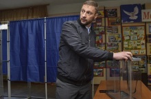 Ουκρανία: Το Κίεβο δεν θα συμφωνήσει ποτέ σε ρωσικά τελεσίγραφα - Ακυρα και άχρηστα τα δημοψηφίσματα