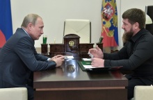 Ο Καντίροφ λέει στον Πούτιν να εξετάσει τη χρήση πυρηνικών