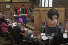 Το ρομπότ Ai-Da στη Βουλή των Λόρδων στη Βρετανία