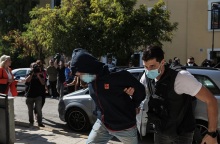 «Βιώνει έναν εφιάλτη καθημερινά - Χρειάζεται υποστήριξη», δηλώνει η δικηγόρος της 12χρονης στον Κολωνό