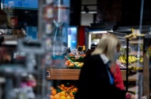 «Καλάθι του νοικοκυριού»: Συζήτηση αν θα ανανεώνεται κάθε 7 ή 15 ημέρες