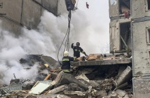 Βομβαρδισμοί σε υποδομές καίριας σημασίας στην περιφέρεια του Κιέβου τα ξημερώματα