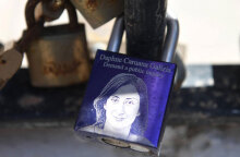 Η Μαλτέζα δημοσιογράφος Ντάφνι Καρουάνα Γκαλιζία σκοτώθηκε σε βομβιστική επίθεση το 2017