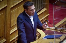Εκλογές για την «ακρίβεια Μητσοτάκη» ζήτησε από τη Βουλή ο Αλέξης Τσίπρας 