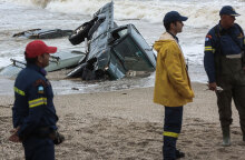 Αυτοκίνητο στην Αγία Πελαγία Κρήτης έχει παρασυρθεί στη θάλασσα