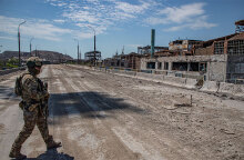 Ρώσος στρατιώτης περιπολεί