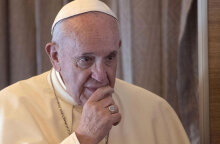 Ο Πάπας Φραγκίσκος προτείνει μεγαλύτερη ευρωπαϊκή βοήθεια για την Ελλάδα στο μεταναστευτικό