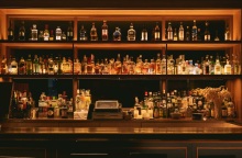 Παμπ και εστιατόρια μειώνουν το ωράριο λειτουργίας τους στη Βρετανία λόγω ενεργειακής κρίσης