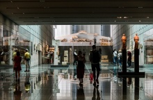Επισκέπτες στο Μουσείο της Ακρόπολης