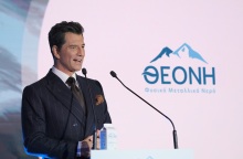 Ο κ. Σάκης Ρουβάς, παρουσιαστής της εκδήλωσης και brand ambassador του Θεόνη