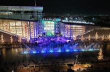 Σε χριστουγεννιάτικους ρυθμούς τα σιντριβάνια στο Κέντρο Πολιτισμού Ίδρυμα Σταύρος Νιάρχος