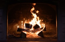 Τα τζάκια στην Αθήνα αυξάνουν την ατμοσφαιρική ρύπανση όσο και τα αυτοκίνητα