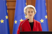 Η Ούρσουλα φον ντερ Λάιεν καθησυχάζει για τον χειμώνα: «Είμαστε ασφαλείς»