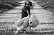 Στο εδώλιο παντρεμένος στη Γερμανία που κακοποίησε σεξουαλικά παιδιά, παριστάνοντας τον μπέιμπι σίτερ