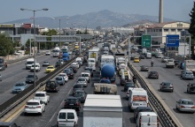 Αυτοκίνητα «κολλημένα» στην κίνηση στον Κηφισό