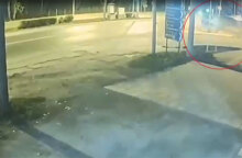 Στιγμιότυπο από την καταδίωξη του 16χρονου από αστυνομικούς στη Θεσσαλονίκη