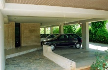 Έρχεται τροπολογία για τις θέσεις πάρκινγκ στις πιλοτές