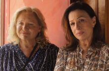 Maestro: Η Μαρία Καβογιάννη και η Χάρις Αλεξίου σε σκηνή του α' κύκλου της σειράς