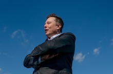 Ήττα για τον Έλον Μασκ στη δημοσκόπηση: Δεν τον θέλουν CEO του Twitter