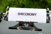 Η γυναίκα ως μοχλός ανάπτυξης 