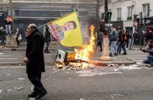 Γαλλία: Νέα επεισόδια ανάμεσα σε Κούρδους διαδηλωτές και αστυνομικούς στο Παρίσι