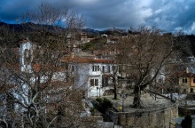 Πού θα κάνουν Χριστούγεννα και Πρωτοχρονιά οι Έλληνες