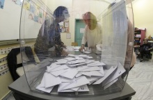 Εκλογές: Κάλπες με τους καταλόγους της απογραφής - Η επικρατέστερη ημερομηνία