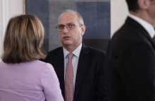 Ο κυβερνητικός εκπρόσωπος Γιάννης Οικονόμου