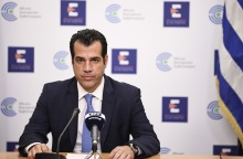 Φάρμακα: Έκτακτη συνέντευξη Τύπου Πλεύρη για τις ελλείψεις