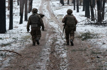 Ουκρανοί στρατιώτες περιπολούν