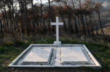 Προετοιμασίες στο Τατόι για την ταφή του τέως βασιλιά Κωνσταντίνου (βίντεο)