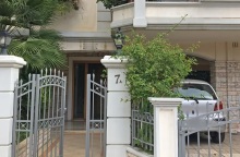 Μια σκοτεινή ιστορία απάτης και ξυλοδαρμών πίσω από τον απαγχονισμό του λογιστή στο Μοσχάτο