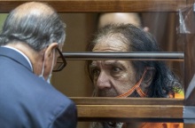 Ρον Τζέρεμι: Ο πρωταγωνιστής ερωτικών ταινιών κρίθηκε διανοητικά ανίκανος να δικαστεί