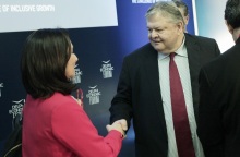 Κόντρα Διαμαντοπούλου-Βενιζέλου για εκδήλωση με τον τίτλο «Μένουμε Ευρώπη» -«Βαγγέλη, εκπλήσσομαι...» 