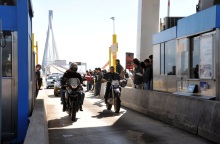 Βουλή: Γ. Καραγιάννης: Μειώνεται το κόστος διέλευσης από τη Γέφυρα Χ. Τρικούπης – Στα 232 ευρώ το “e-pass”