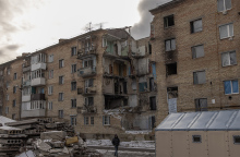 Κατεστραμμένο κτήριο από ρωσικούς βομβαρδισμούς στο Κίεβο