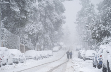 Πυκνή χιονόπτωση στον Διόνυσο