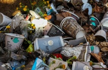 Τα πλαστικά αυξήθηκαν από το 2019 ως το 2021 παρά τις δεσμεύσεις