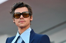 Grammy: Ο Χάρι Στάιλς απαντά στην κριτική για το βραβείο 