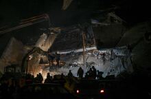 Στη μάχη της διάσωσης εγκλωβισμένων και ομάδα της ΕΜΑΚ @Ercin Erturk/Anadolu Agency via Getty Images